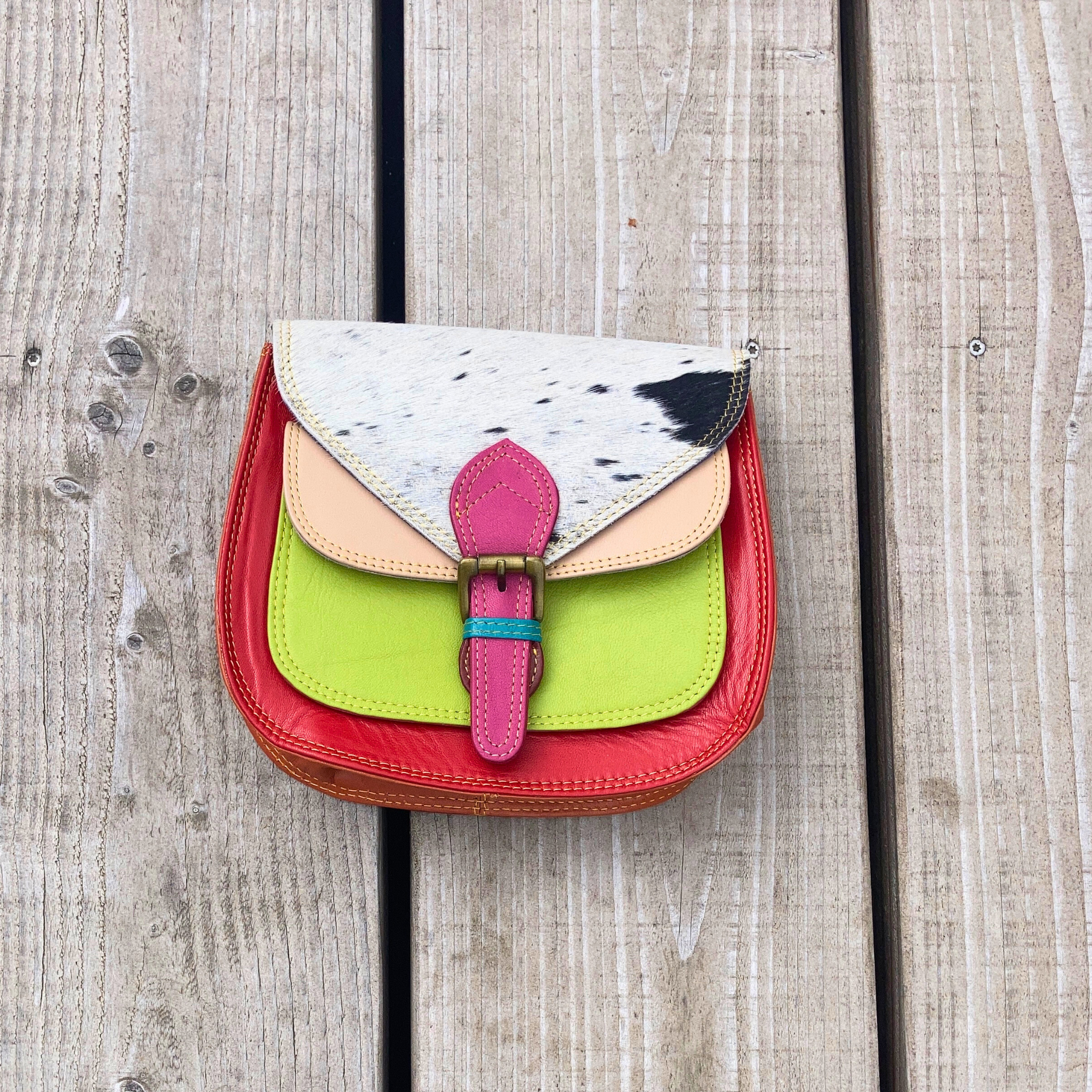 MELLEM TASKE - FIRKANTET