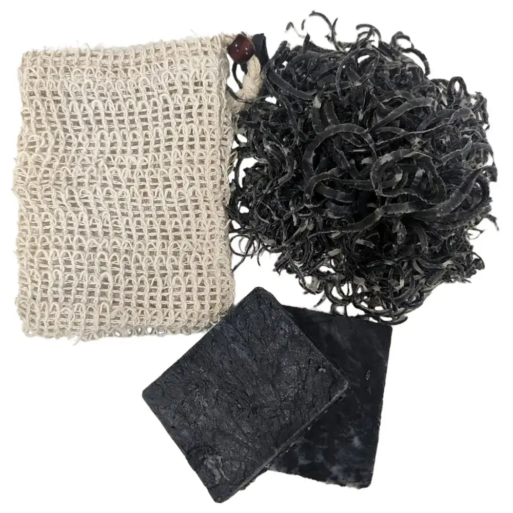 SÆBE MED AKTIVT KUL I VASKEPOSE